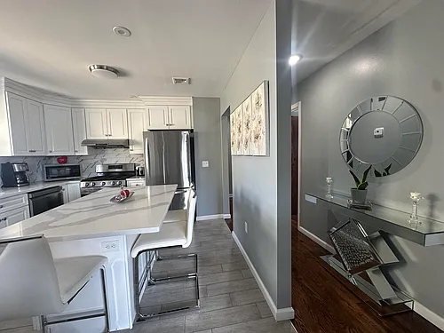 9006 Palisade Plz Photo 1