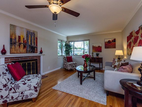 4th image of 2121 Santa Cruz Ave
