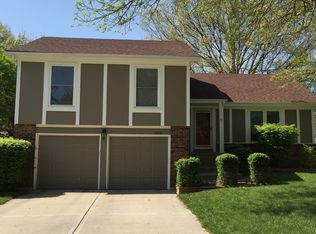 13912 S Sycamore St, Olathe, KS 66062