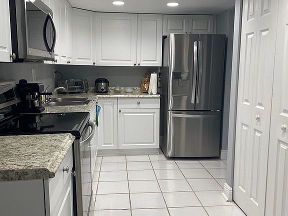 4th image of 14253 Kendale Lakes Cir