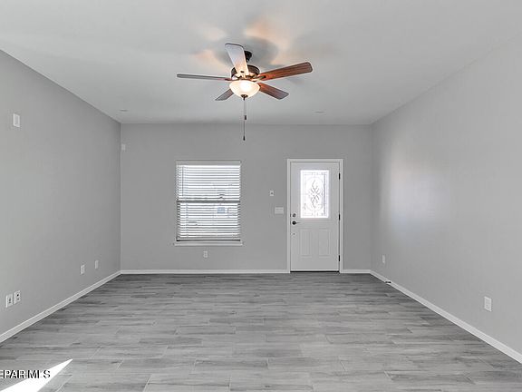 3rd image of 252 Adamtowne Dr