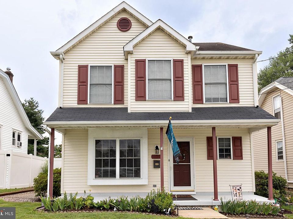1st image of 50 Haverford Rd