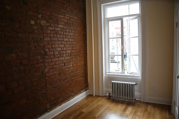 Rented by Waverly Realty Associates | media 19