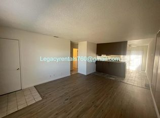 13640 Algonquin Rd, Apple Valley, CA 92308