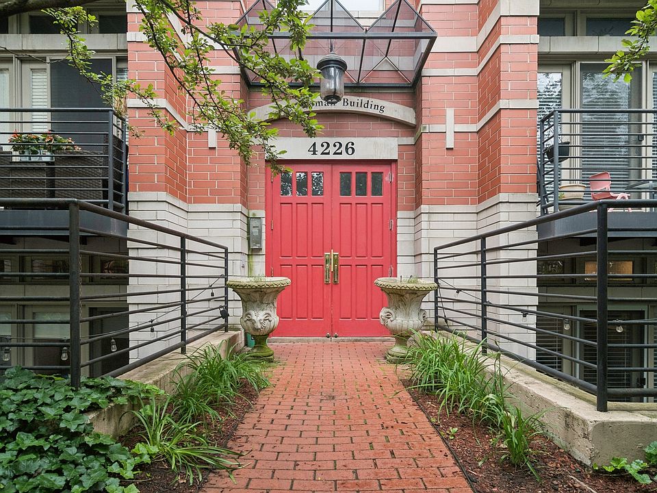 1st image of 4226 N Ashland Ave APT 1B