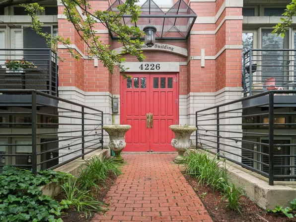 4226 N Ashland Ave APT 1B, Chicago, IL 60613