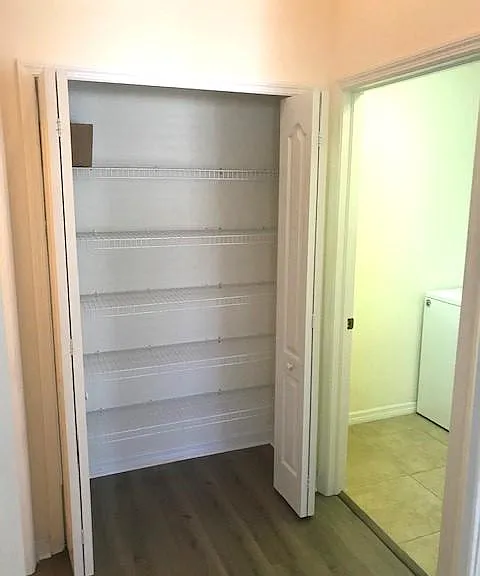 7708 Red Mill Cir — Photo 17