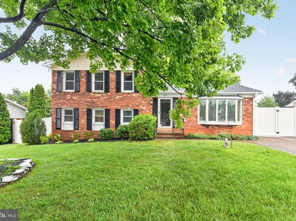 306 Morven Park Ct NW, Leesburg, VA 20176
