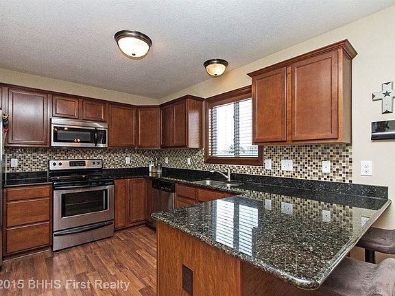 5th image of 740 SE Carefree Ln