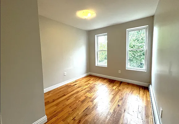 Rented by Pear NYC LLC | media 4