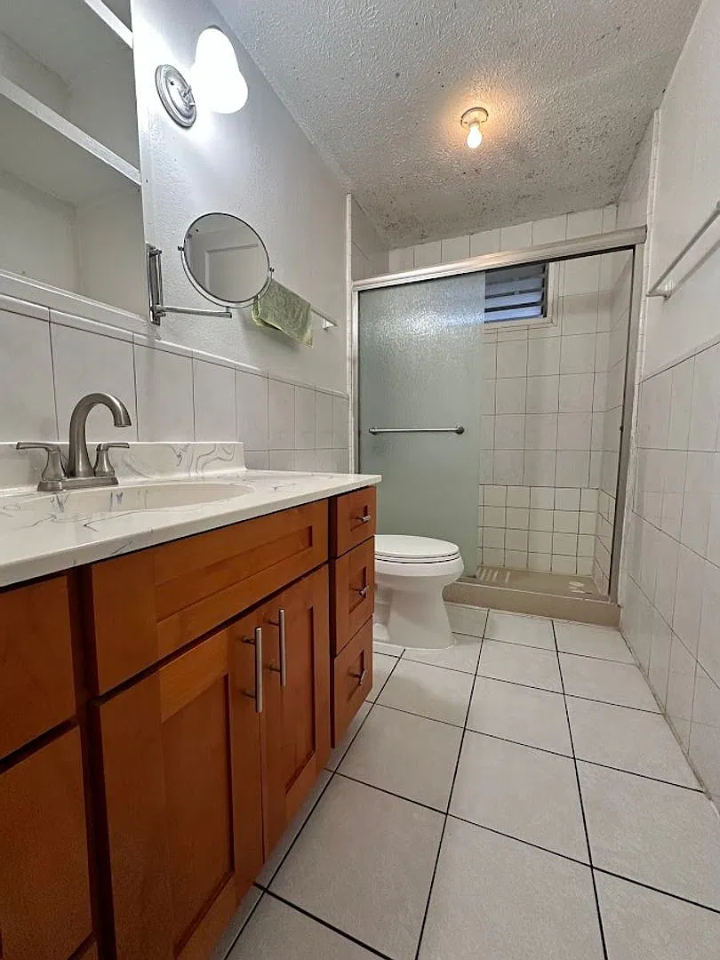 Kalihi 2673 A (Fiesta) — Photo 4