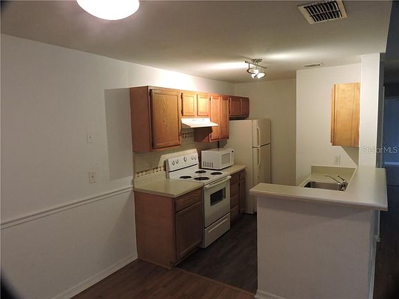 3rd image of 6076 Westgate Dr APT 203