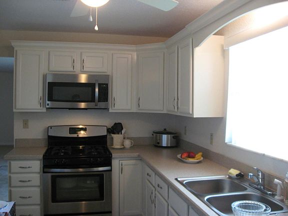 4th image of 2380 Heritage Dr