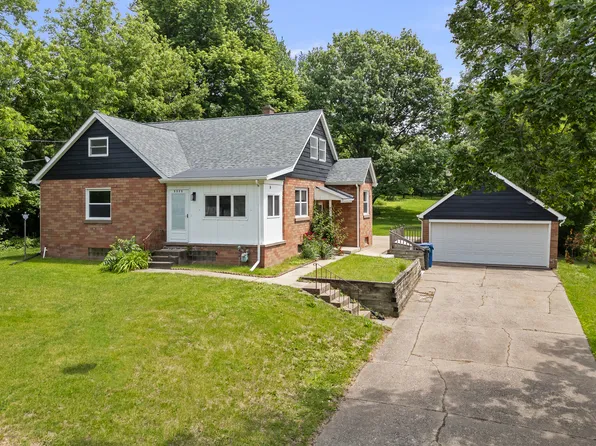 3525 Fair Ave, Davenport, IA 52806