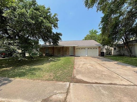 3rd image of 7106 Pella Dr