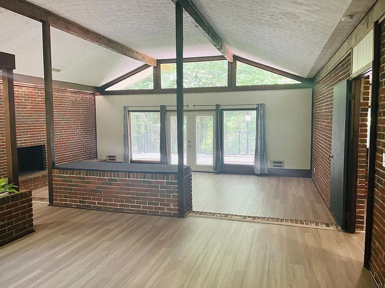 163 Old Norton Rd — Photo 11
