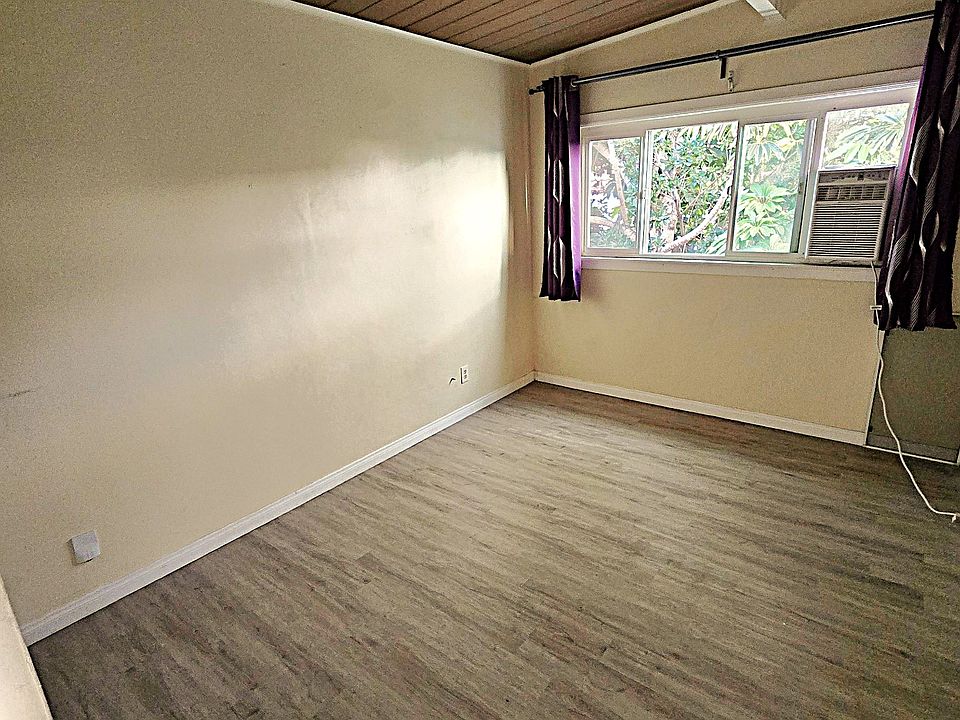 2nd image of 3547 6th Ave #3547