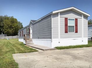 2-911 Hale Rd, Shelbyville, IN 46176