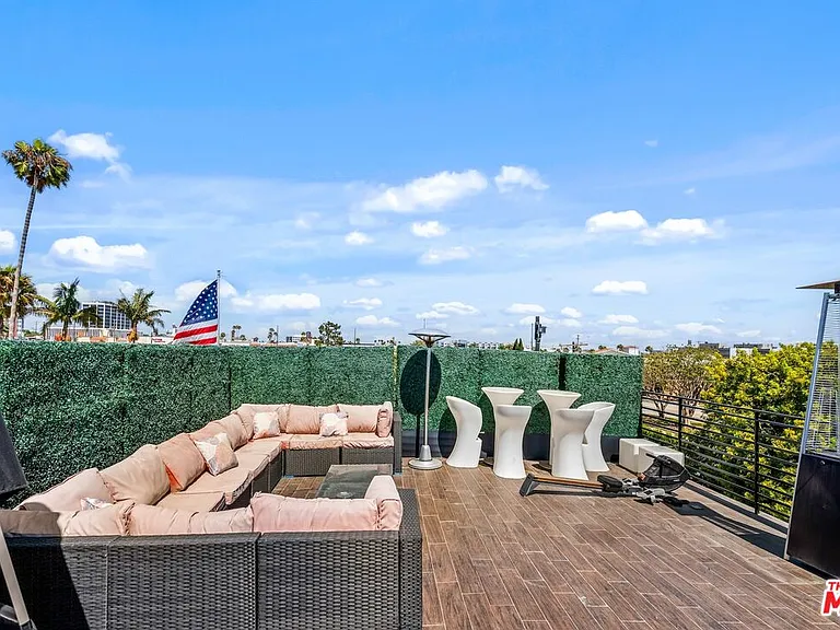 6440 W 87th Pl — Photo 38
