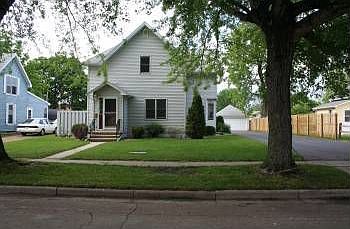1st image of 35 1st St NE