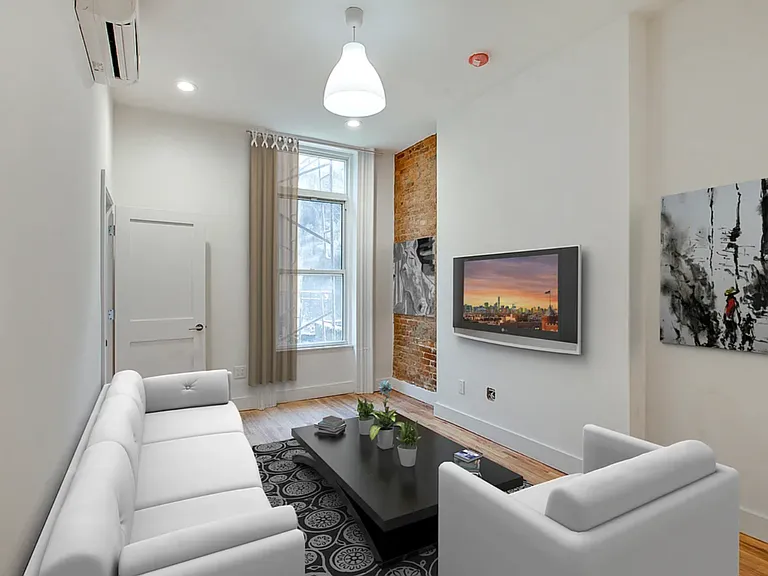 487 Classon Ave #2R — Photo 1