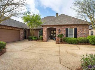 732 Grand Lakes Dr, Baton Rouge, LA 70810