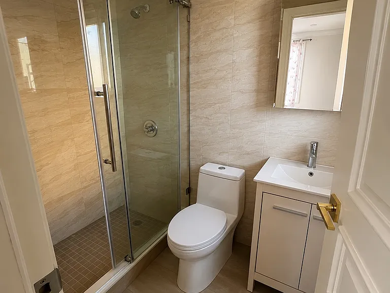 5727 246th Pl #1F — Photo 9