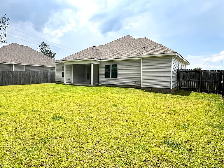531 Edgarton Way — Photo 35