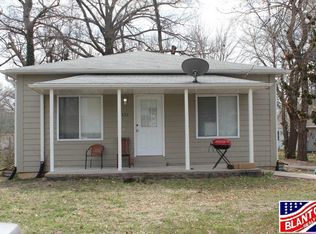 1121 Claflin Rd, Manhattan, KS 66502