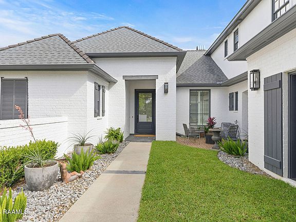 3rd image of 103 Bonner Dr