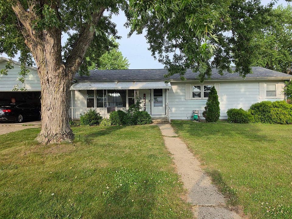 1st image of 204 Cedar Ave