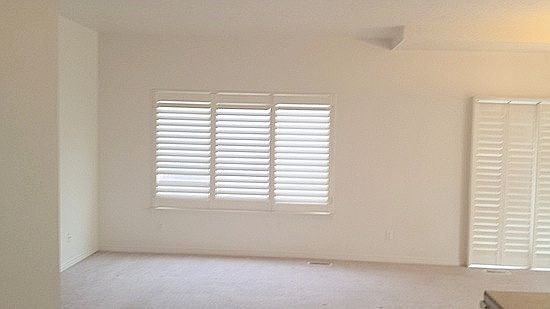 1st image of 1124 E Elgin Ave