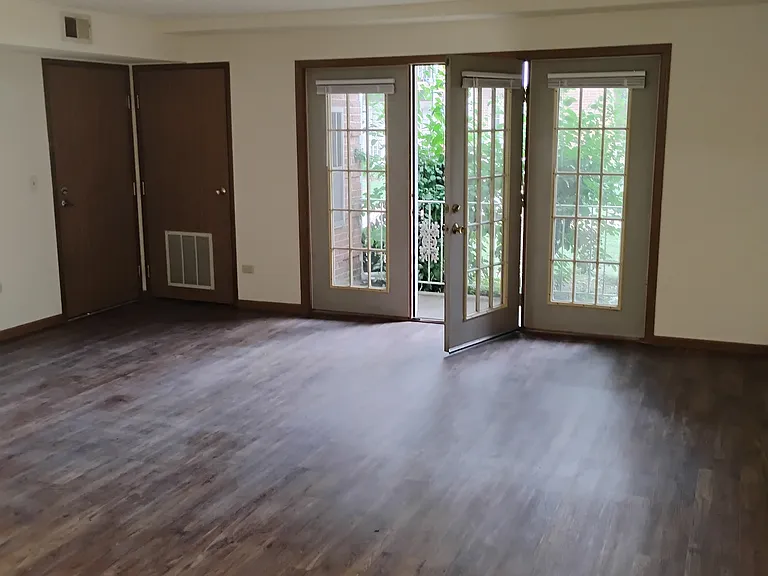 4284 Central Rd #101 — Photo 1