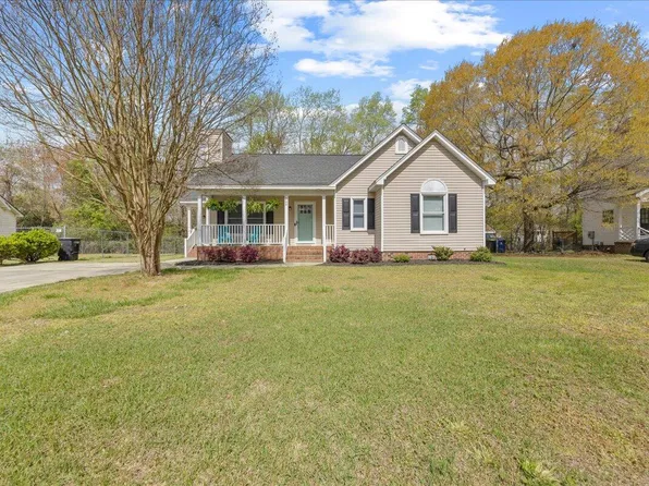 208 Kentucky Ct, Rocky Mount, NC 27803