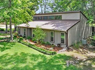 882 Oio St, Diamondhead, MS 39525