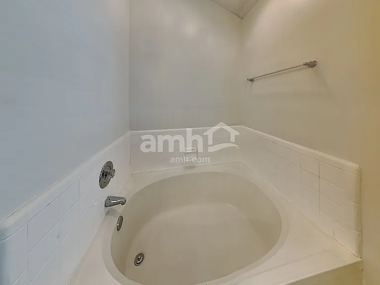 210 Wood Valley Ct — Photo 14