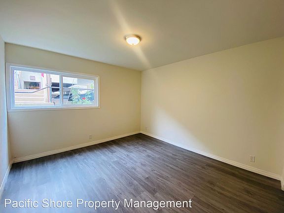 4th image of 1321 Barry Ave APT 1