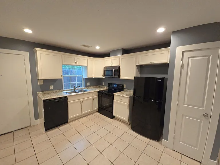 11435 Raincove Dr #B — Photo 15