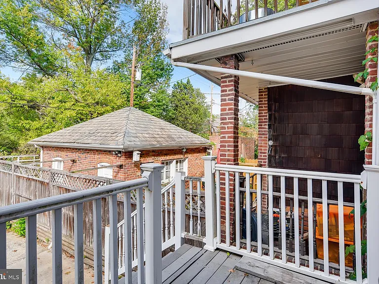 3610 Greenmount Ave — Photo 22