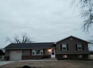 1219 NE 75th Rd, Knob Noster, MO 65336