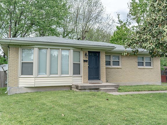 3rd image of 5603 Leemont Ct