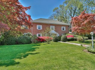 130 Lovell Rd, New Rochelle, NY 10804