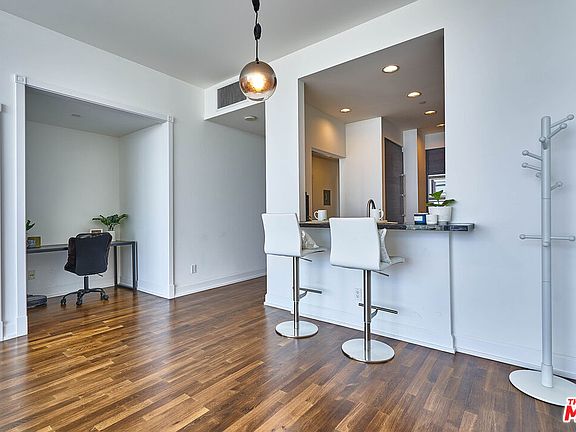 5th image of 900 W Olympic Blvd Floor 34