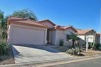 2nd image of 1927 E Lindrick Dr