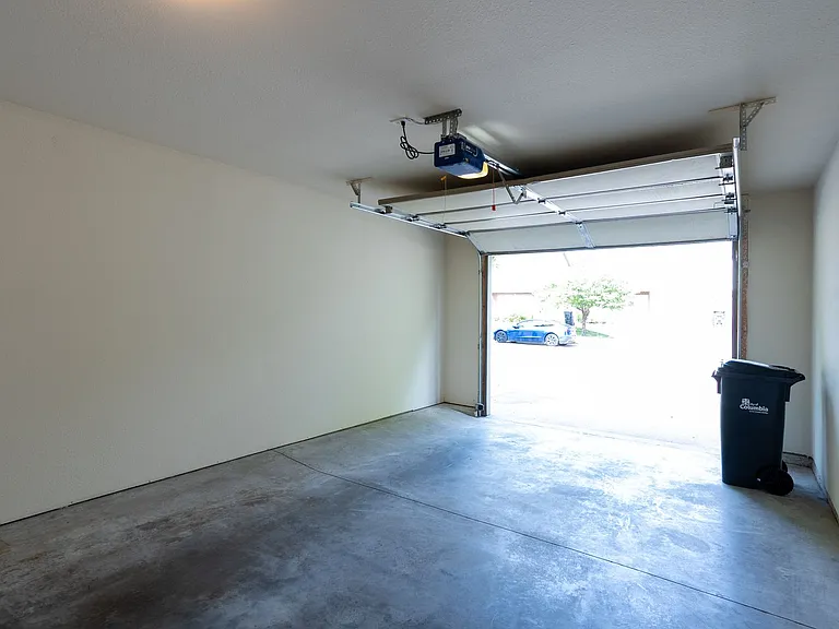 601-603 Glenstone Dr. — Photo 46