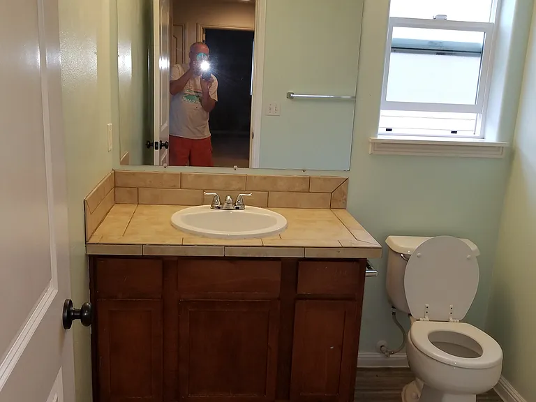 14409 NE 9th Ct — Photo 11