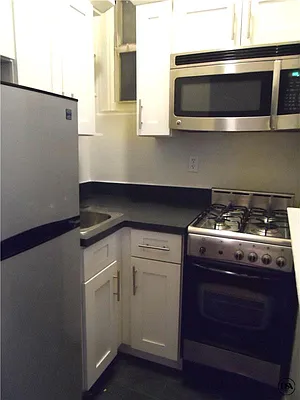 Rented by DSA Realty | media 20