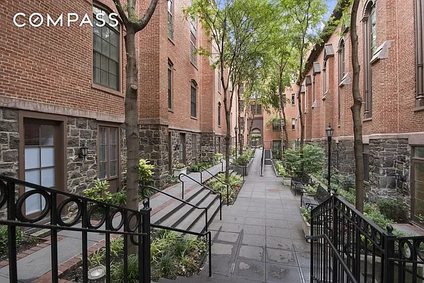 Rented by Compass | media 8