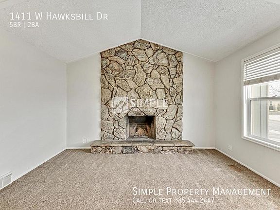 5th image of 1411 W Hawksbill Dr