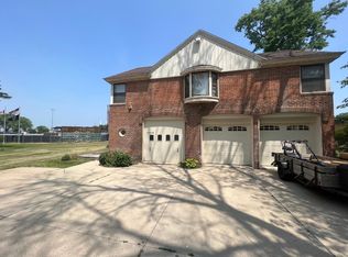 533 Center St E #1/2, Rochester, MN 55906